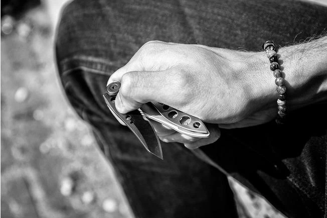 Leatherman Skeletool Knife KBx Black & Silver Pocket Knife Partially Serrated, Limited Edition 832617 10 Leatherman Skeletool Knife KBx Black & Silver Pocket Knife Partially Serrated, Limited Edition 832617 - Image 8