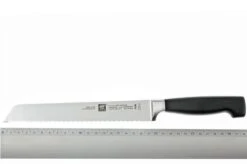 Zwilling J.A. Henckels Four Star Bread Knife 8" -Knives and Tools Shop ZW31076 200 04 zwilling 4star 31076 200 broodmes d4
